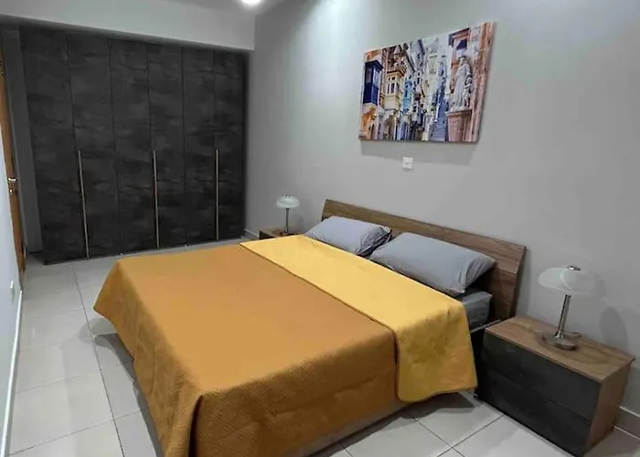 A Flat In The Heart Of Bugibba Apartment *