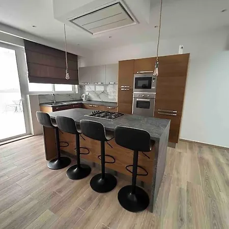 Апартаменты A Flat In The Heart Of Bugibba Сент-Полс-Бей